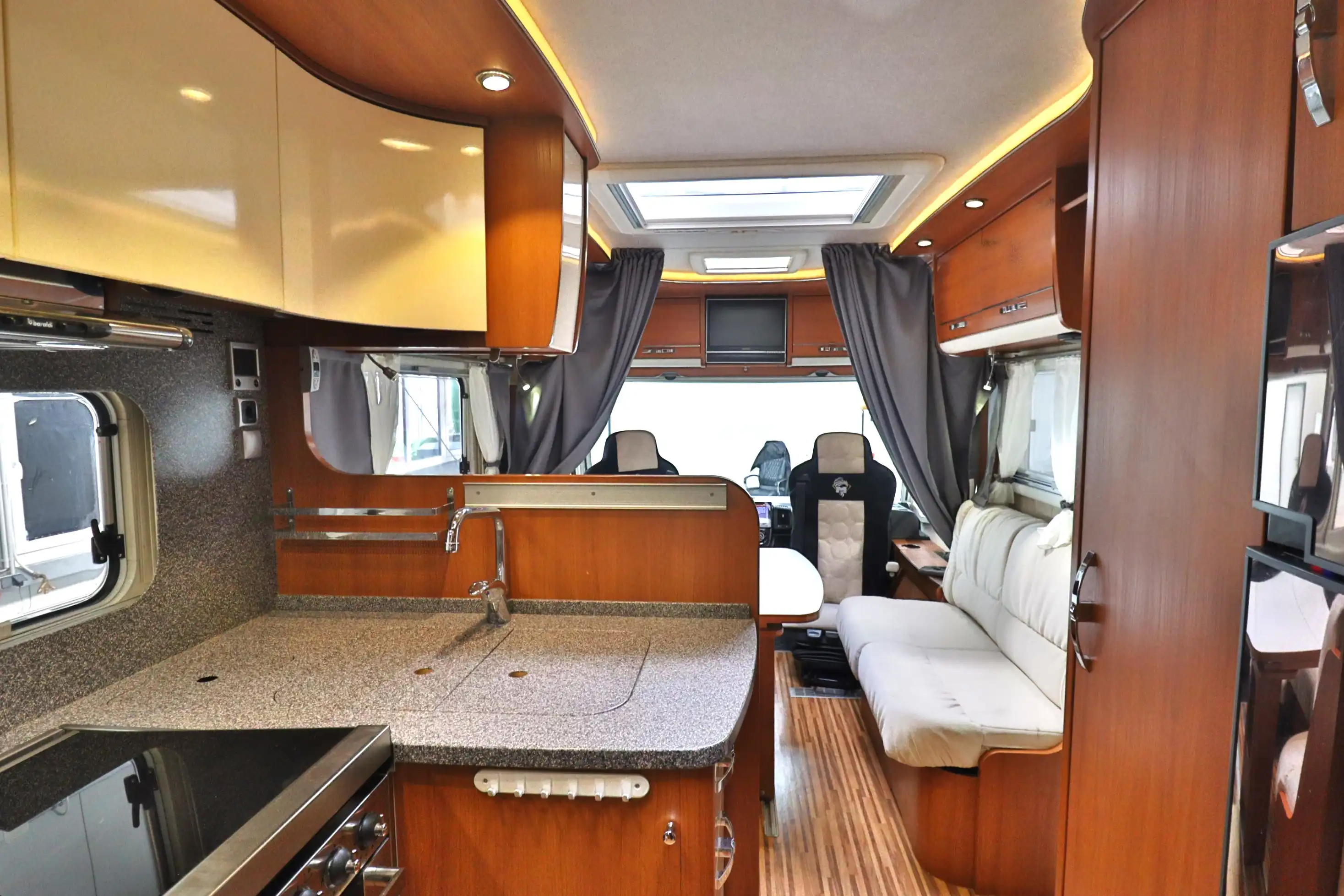 HYMER-ERIBA Future 430 T 